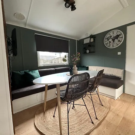 Horská chata 582 Op Recreatiepark De Wielen