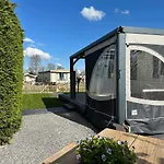 582 Op Recreatiepark De Wielen Horská chata Sint Maarten