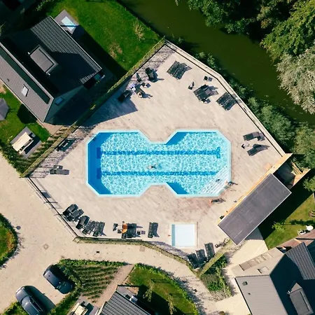 582 Op Recreatiepark De Wielen Alpesi faház Sint Maarten